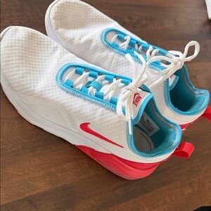 Nike Air Max Motion Women’s Size 8